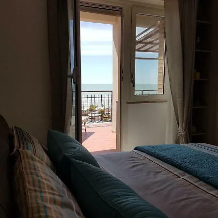 Mary's Penthouse * Ostia